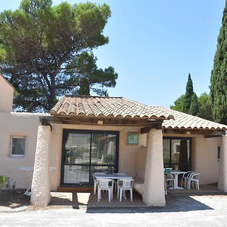 Village & De אתר קמפינג גרואיסאן